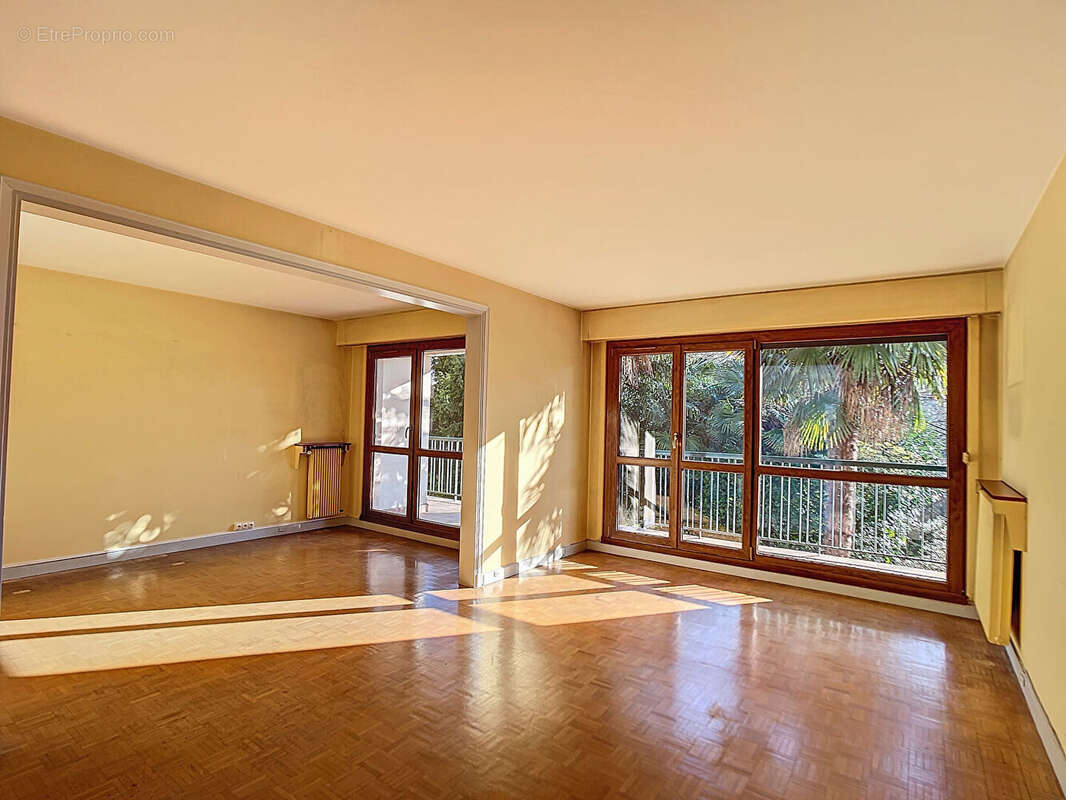 Appartement à FONTENAY-SOUS-BOIS