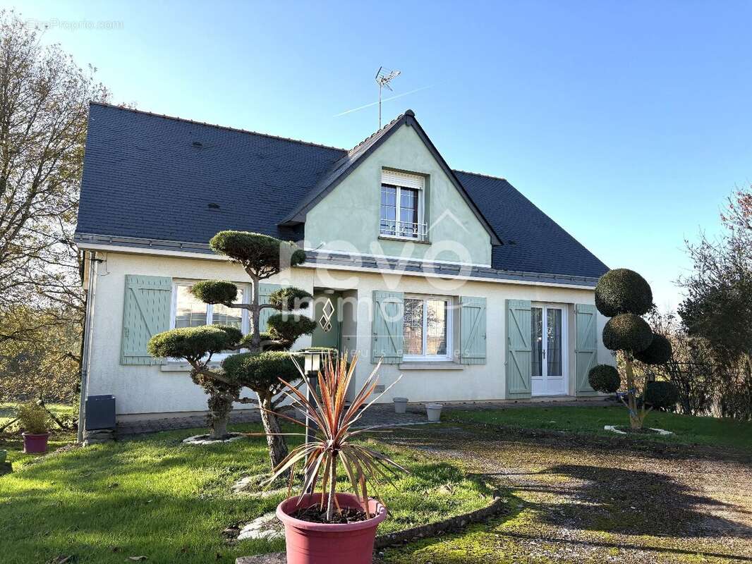 Maison à NEUVY-EN-MAUGES