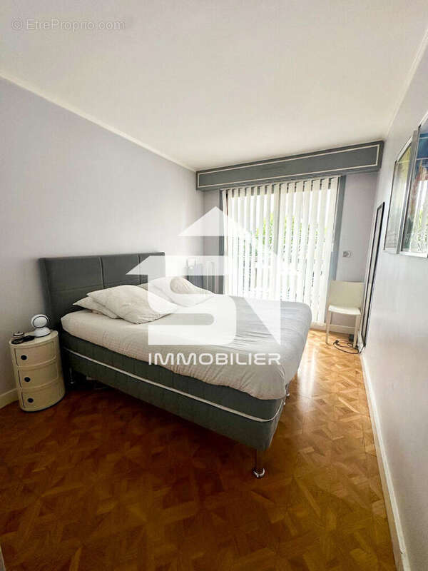 Appartement à NOGENT-SUR-MARNE