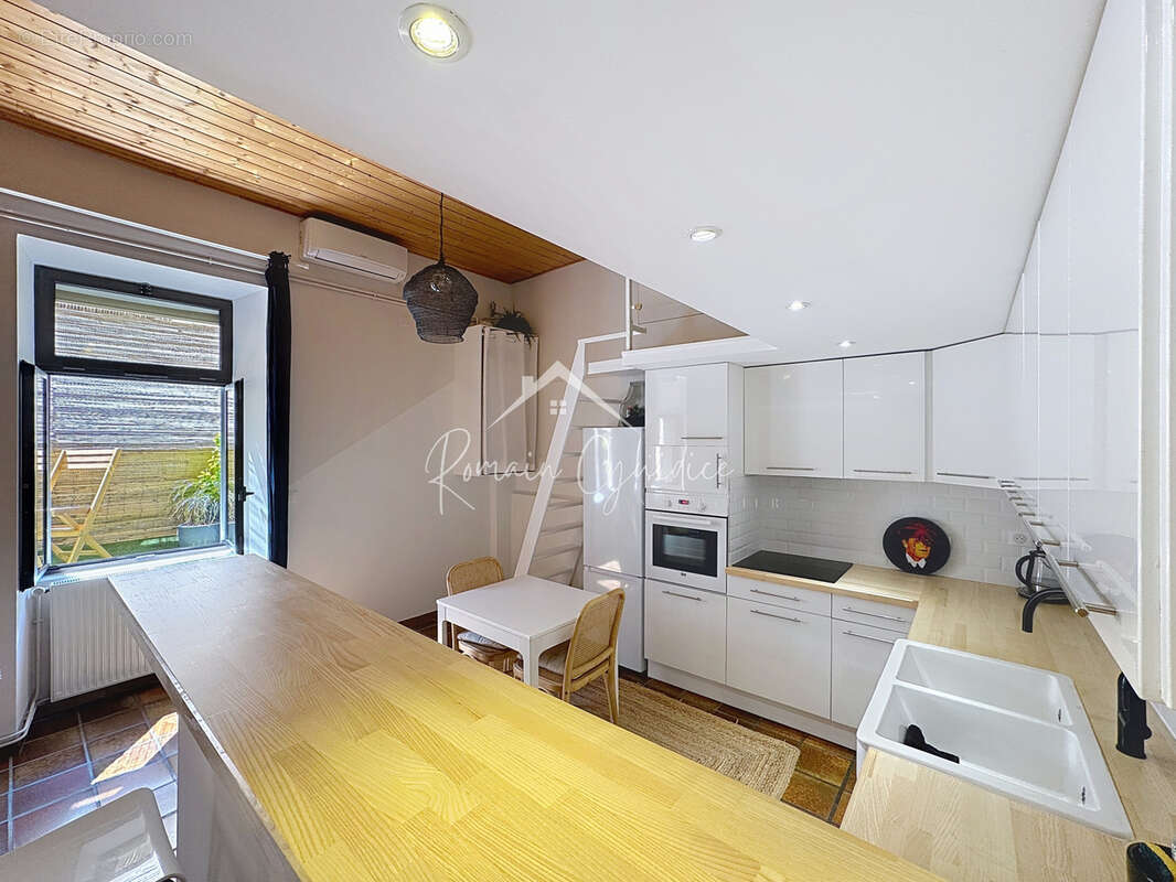 Appartement f3 67 m2 atypique pour 90 m2 au sol - photo 3