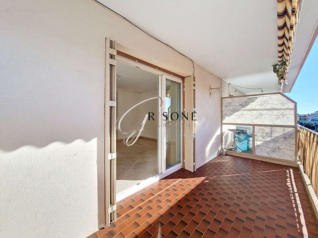 Appartement à SANARY-SUR-MER