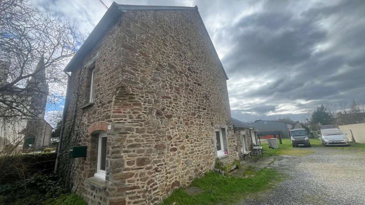 Maison à LA GOUESNIERE