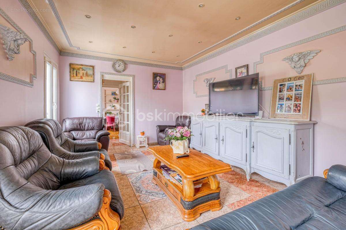 Exclusivité – maison familiale avec jardin – quartier marx dormoy - photo 4