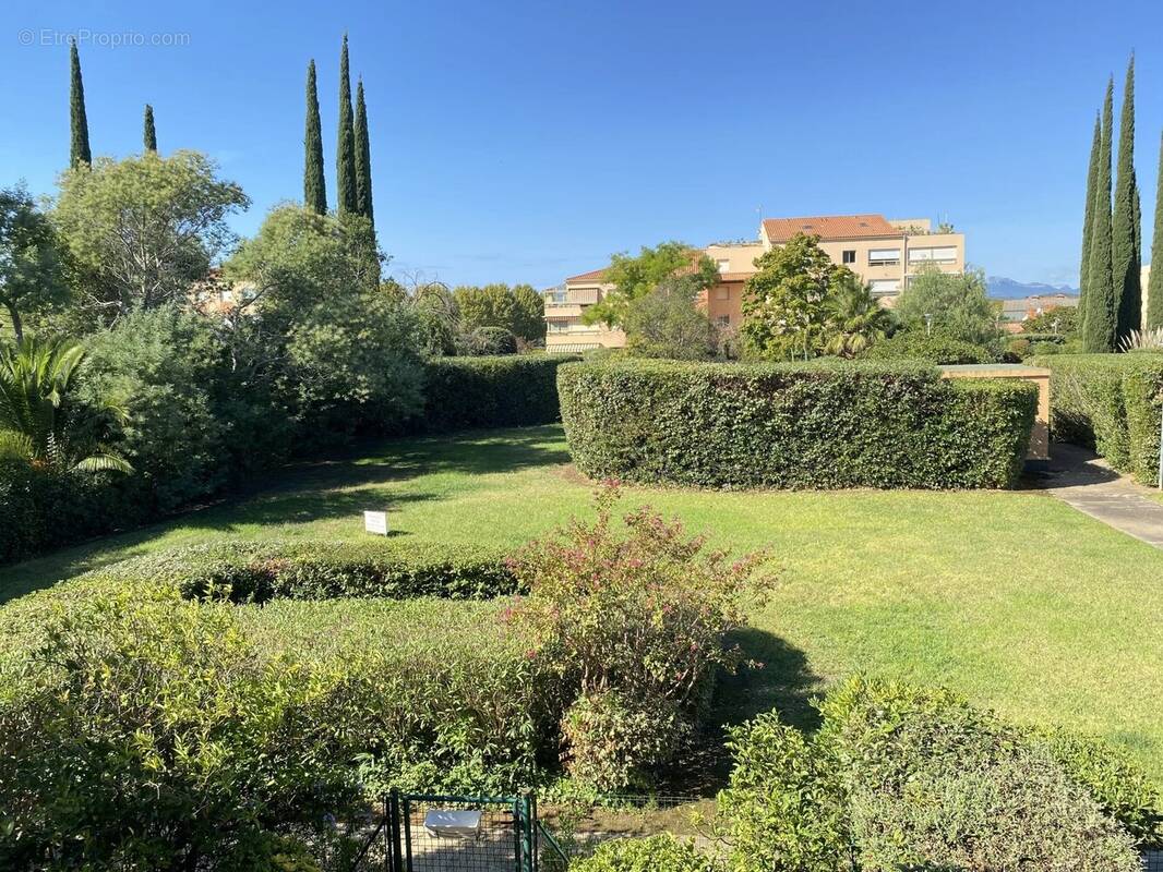 Appartement à LA LONDE-LES-MAURES