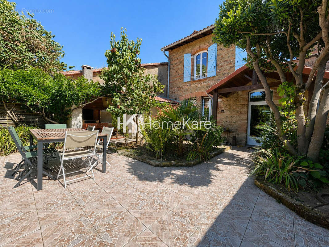 Maison 175 m² à Saint-Lys  - photo 2