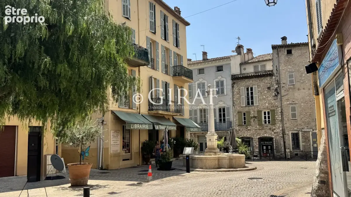 Appartement 2 pièces de caractère   Cité historique de Vence - photo 2