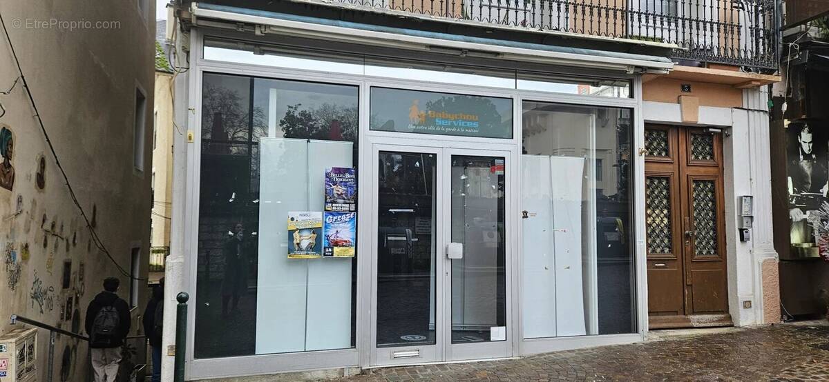 Commerce à AIX-LES-BAINS