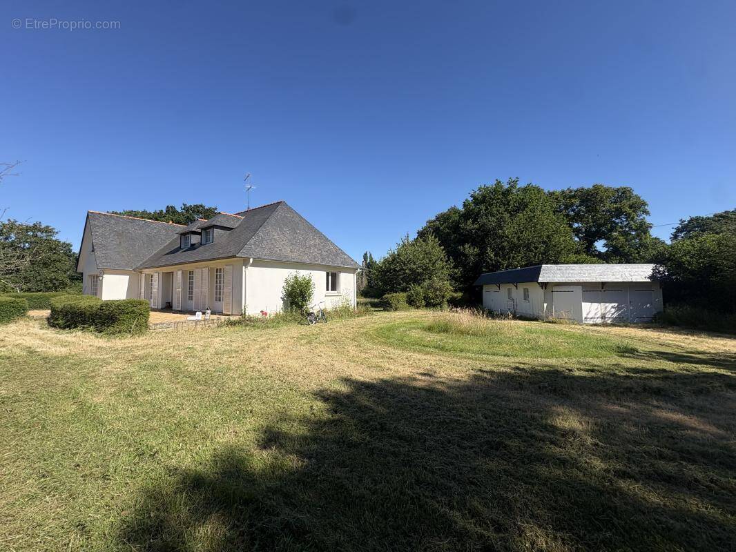 Maison à NOYAL-CHATILLON-SUR-SEICHE