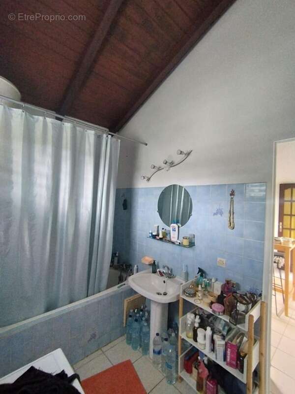 Maison à PETIT-BOURG