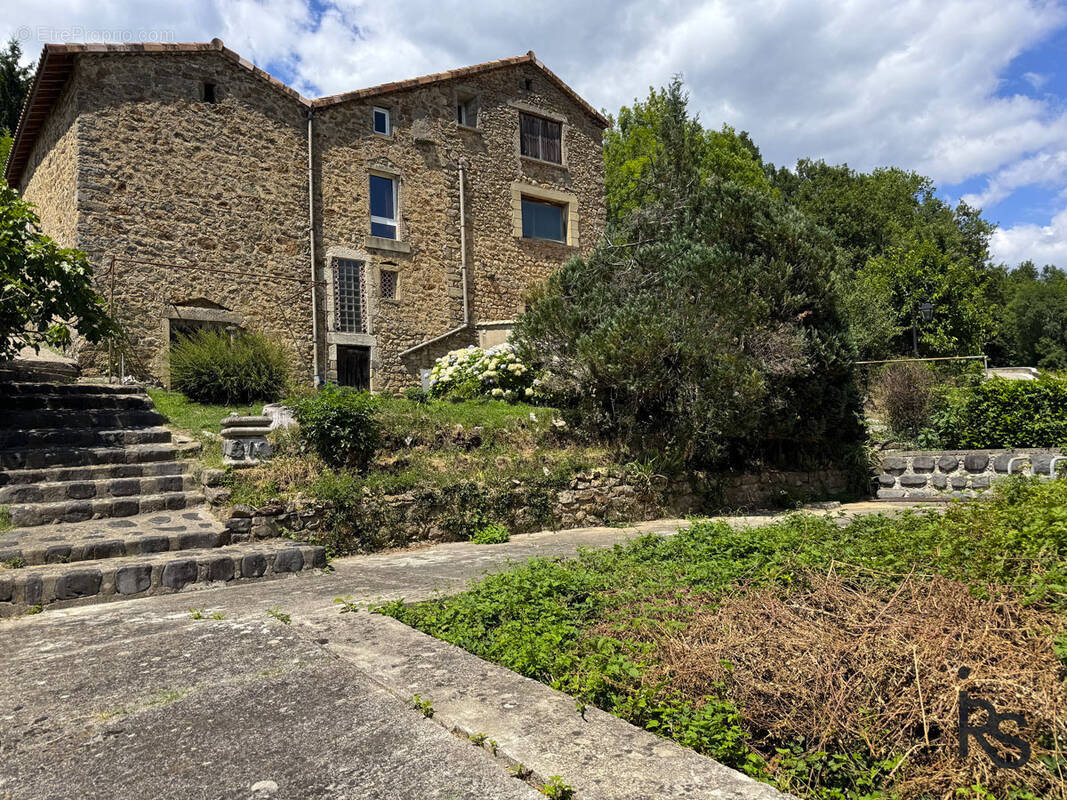 Maison à FABRAS