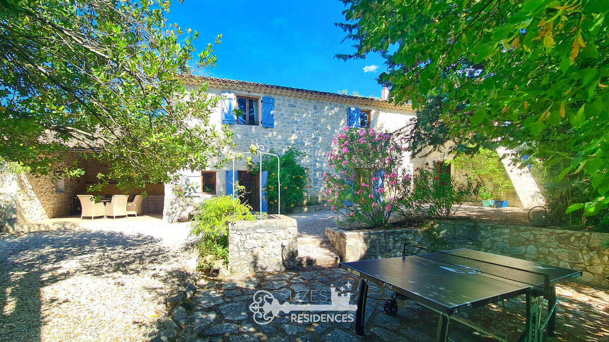 Ancienne magnanerie de caractère avec piscine et studio indépendant sur 6600 m2 de terrain - secteur Lussan - photo 1