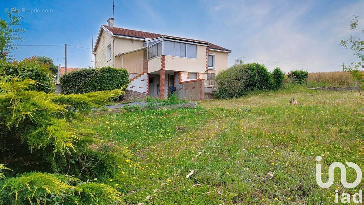 Photo 1 - Maison à LA REGRIPPIERE