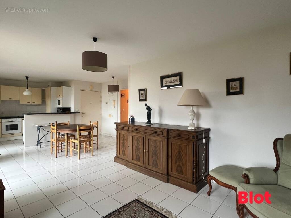 Appartement à LE POULIGUEN