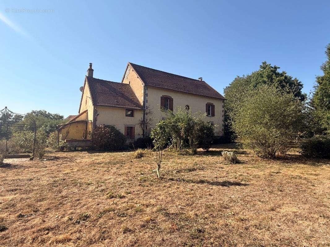 Propriété de caractère 284m² habitable, 5 chambres, annexe + grange sur terrain de 6885m² 197 000 € - photo 59