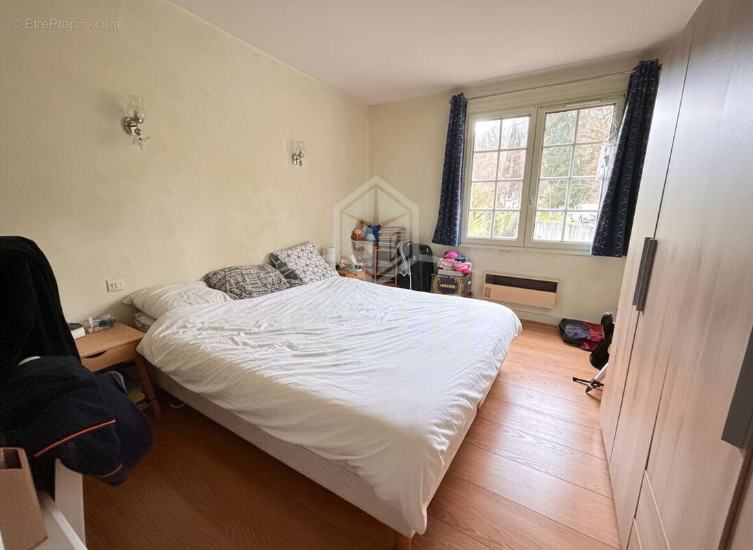 Maison à SAINT-EPAIN