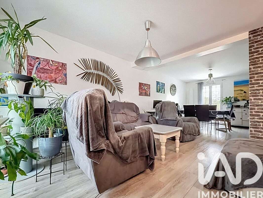 Photo 2 - Maison à PUSSAY