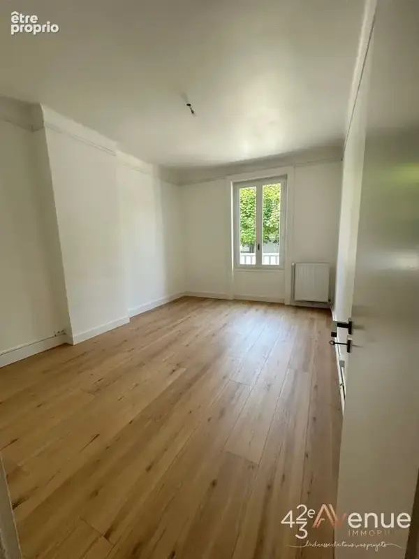 Appartement 15 pièces 590 m² à vendre à Saint-Etienne (42000) - photo 3