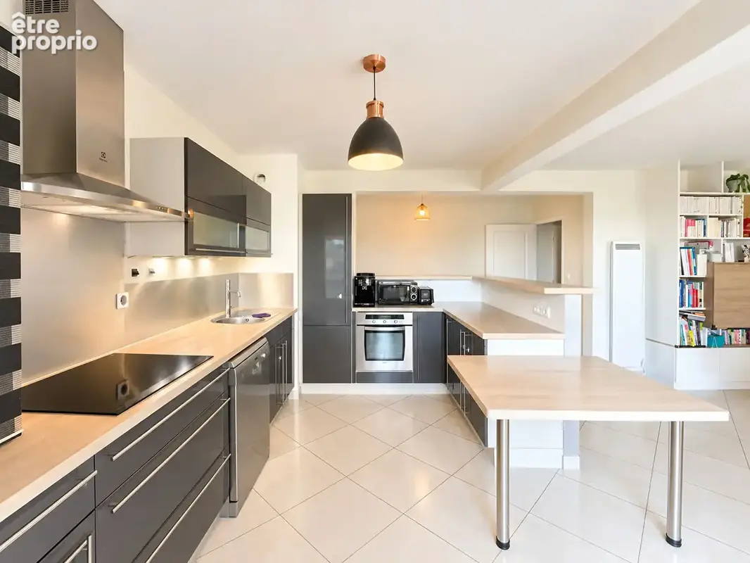 Appartement T4 de 98 m² avec terrasses et jardin - photo 3