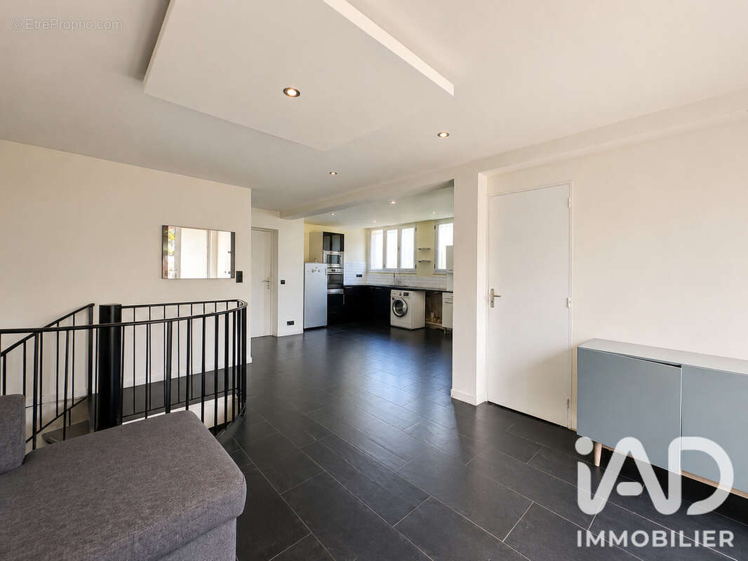 Appartement 48 m² à Colombes  - photo 4