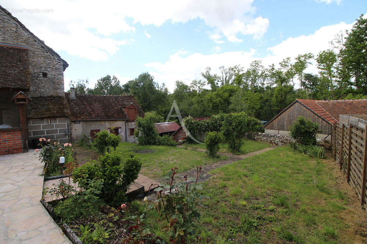 Maison à HUISSEAU-SUR-COSSON