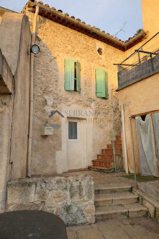Maison à CHATEAURENARD