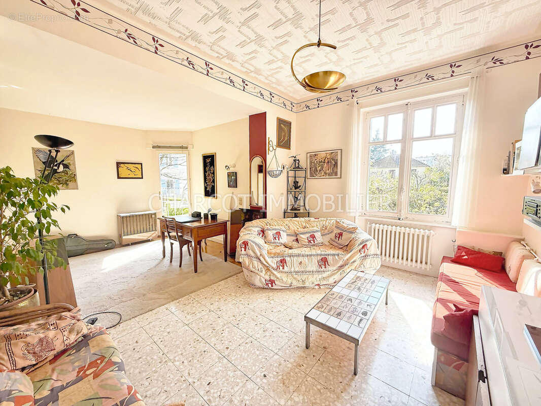 Maison à LYON-5E