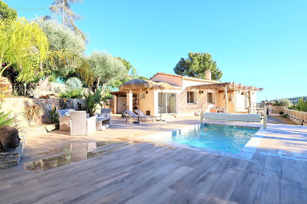 Maison à LA VALETTE-DU-VAR