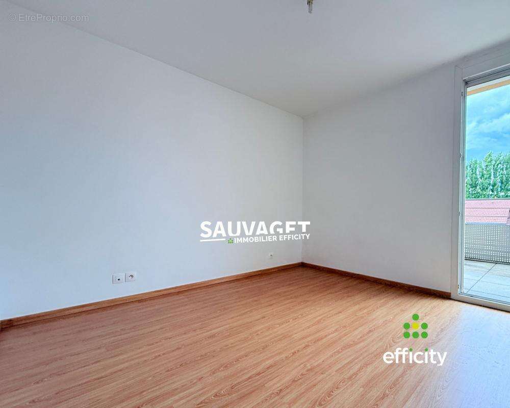Appartement à REIGNIER