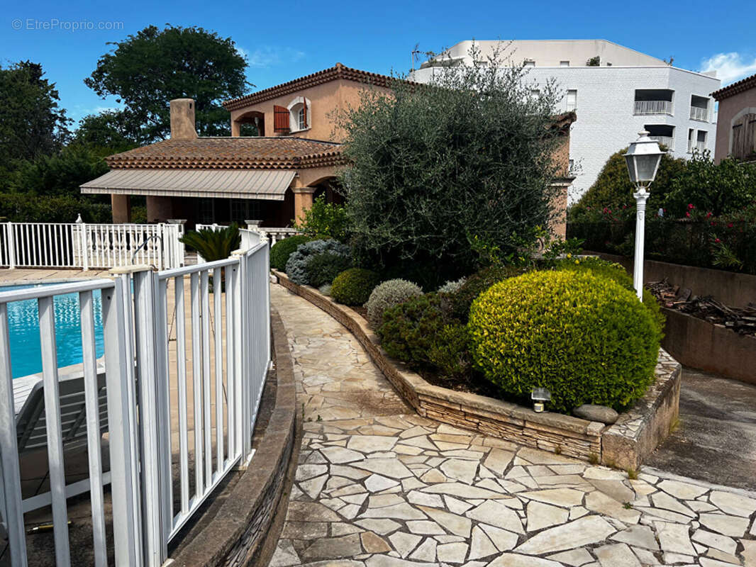 Maison à MARSEILLE-9E