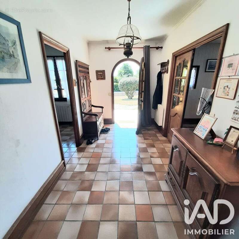 Maison 180 m² à Callac  - photo 4