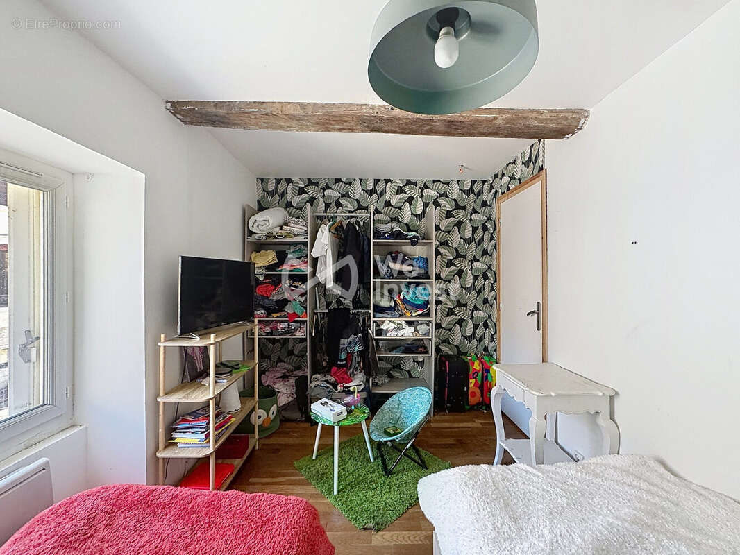 Maison 98 m² à Chateauneuf-Les-Bains  - photo 9
