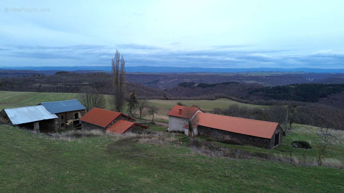 Maison à AURIAC-L'EGLISE