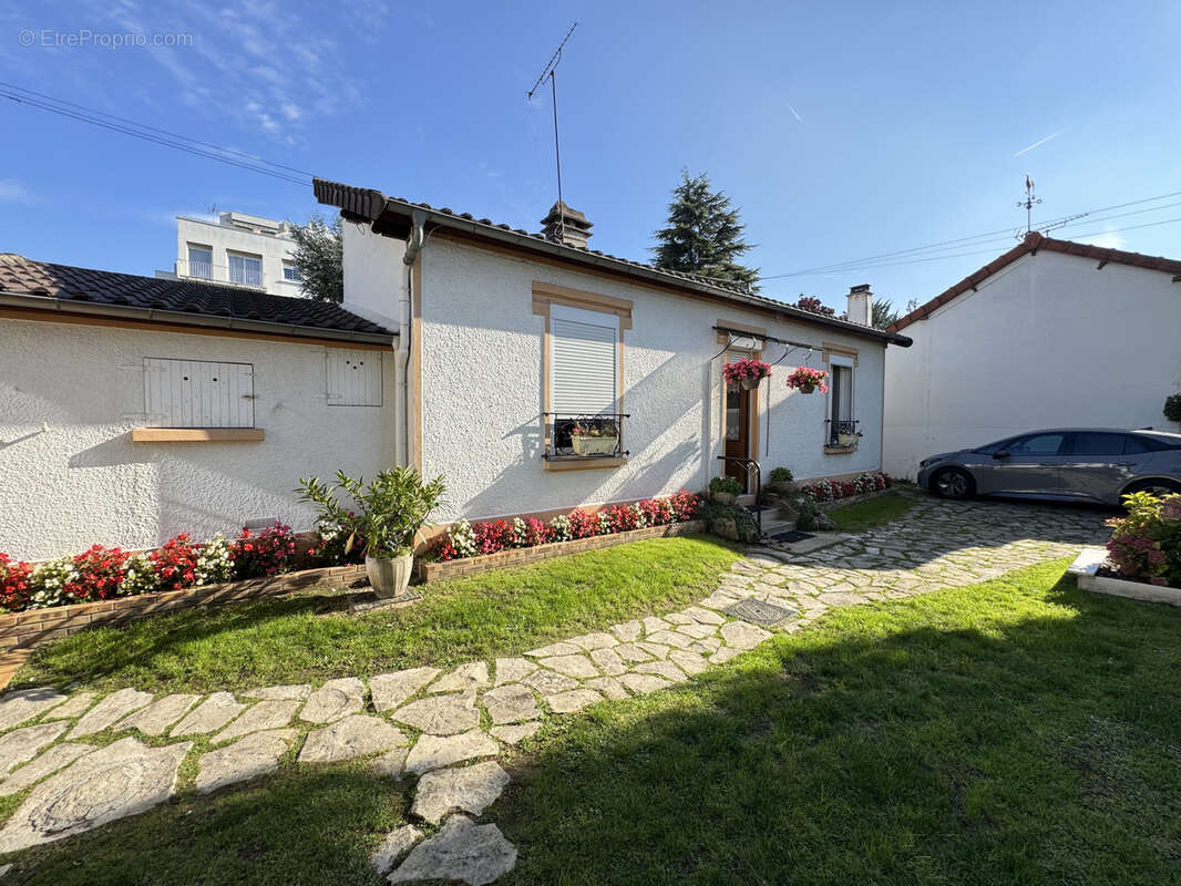 Maison à SAINT-MAUR-DES-FOSSES