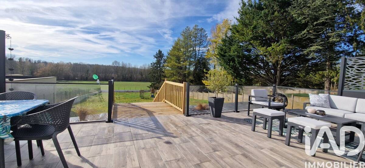 Photo 1 - Maison à ARMENTIERES-EN-BRIE