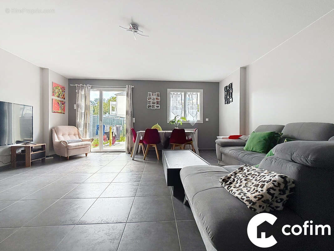 Maison à ARTIGUELOUVE