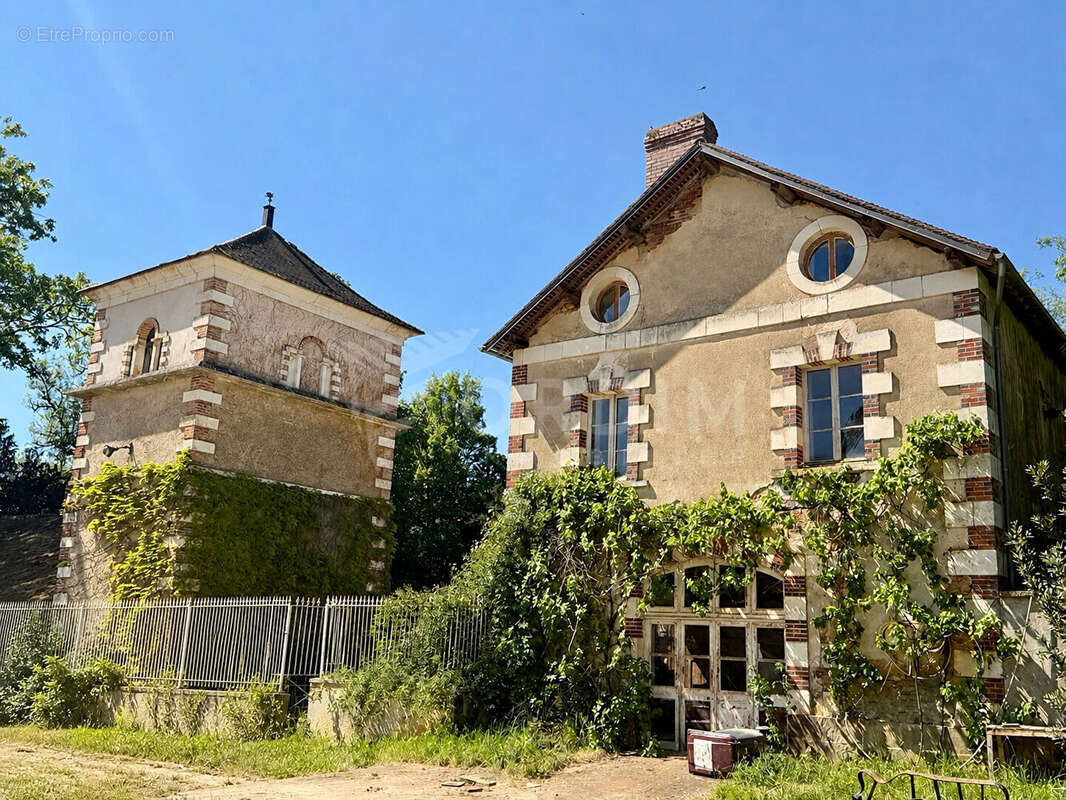 Maison à SAINT-SAUVEUR-EN-PUISAYE
