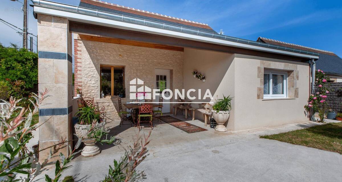 Maison à NAZELLES-NEGRON