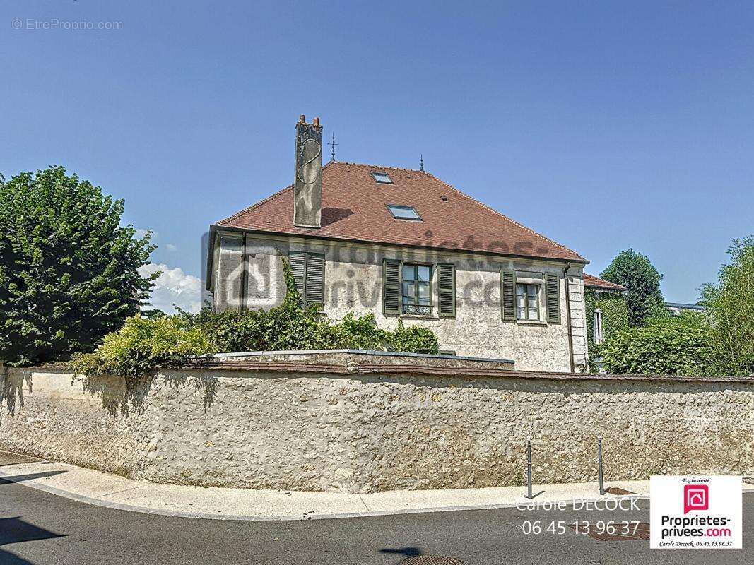 Maison à BRIE-COMTE-ROBERT