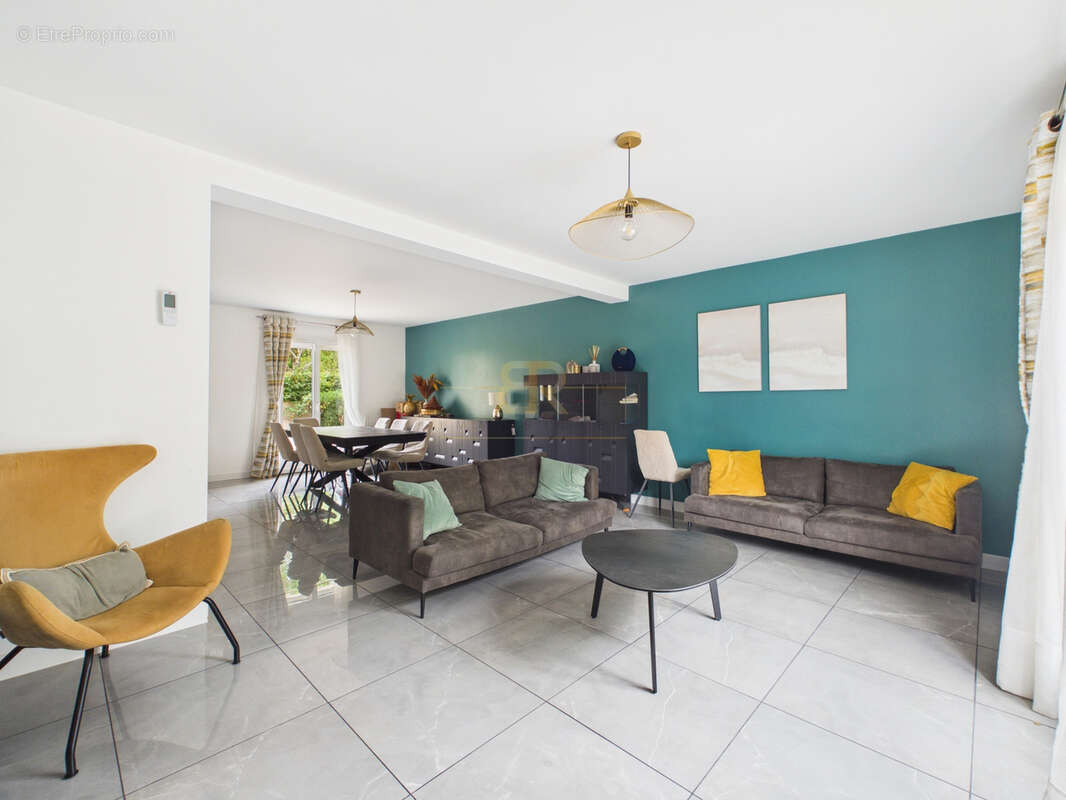 Rue de la Meunerie / Maison familiale / 5 chambres / Jardin - photo 4