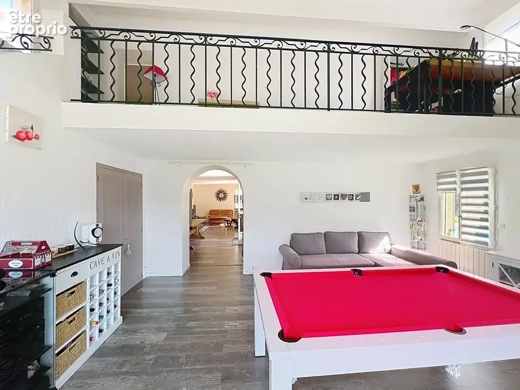RARE & EXCLUSIF ! Propriété face au Luberon, 190 m2 et 50 m2 de garage sur 2.2 ha - photo 5