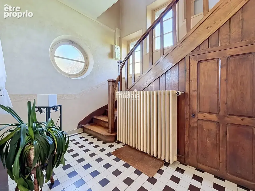 Maison 7 pièces 141 m² à vendre à Saint-Georges-D'elle (50680) - photo 4