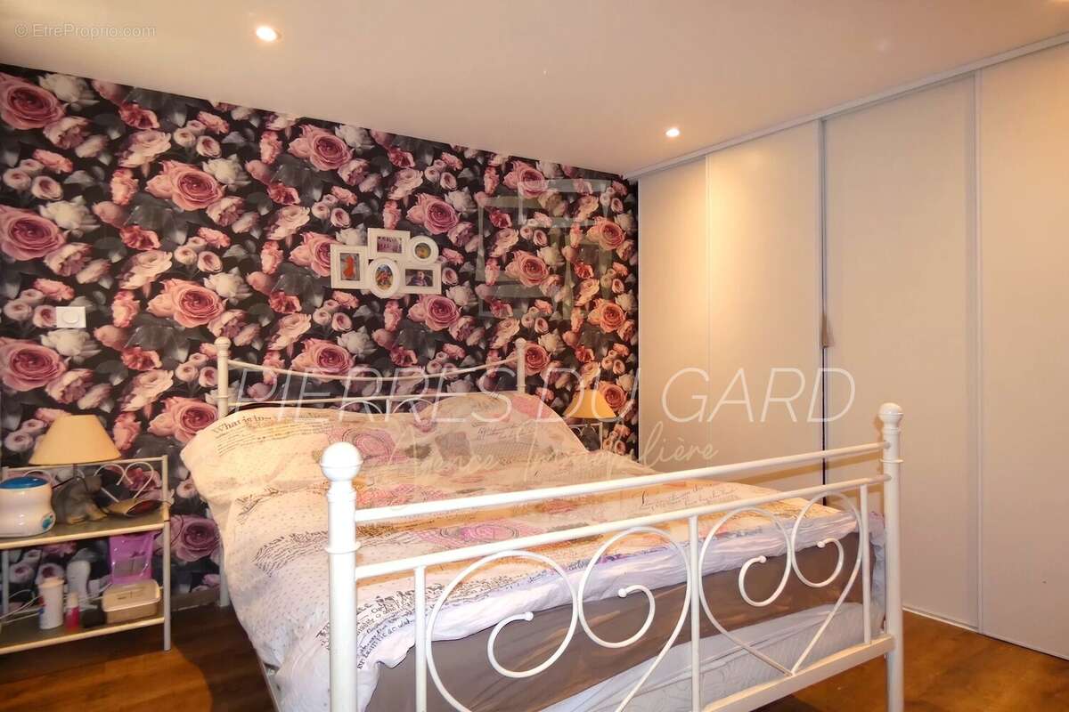 Maison 138 m² à Saint-Jean-De-Ceyrargues  - photo 4