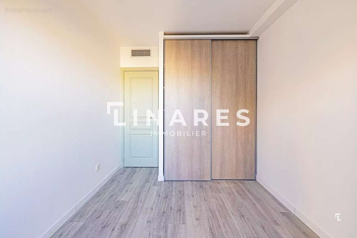 Appartement à MARSEILLE-4E