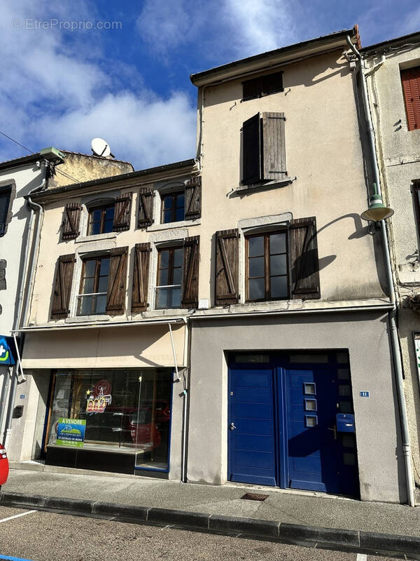 Maison à PONTAUMUR
