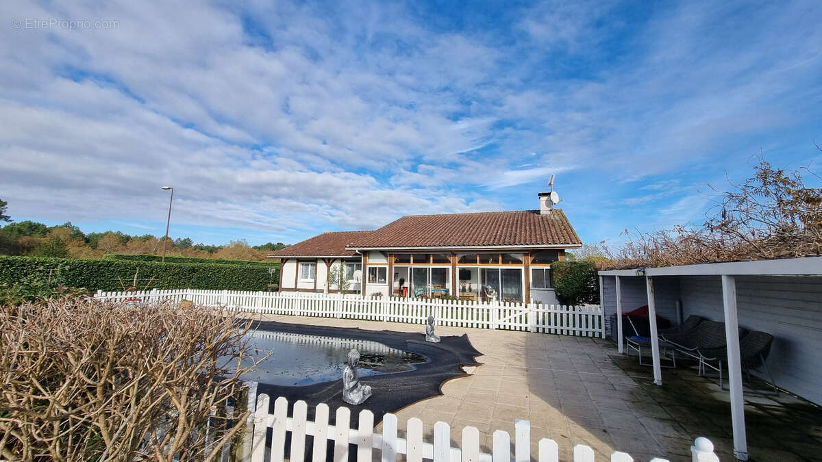 Maison à LIT-ET-MIXE