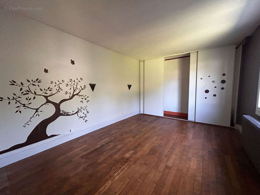 Maison à BROUSSEVAL