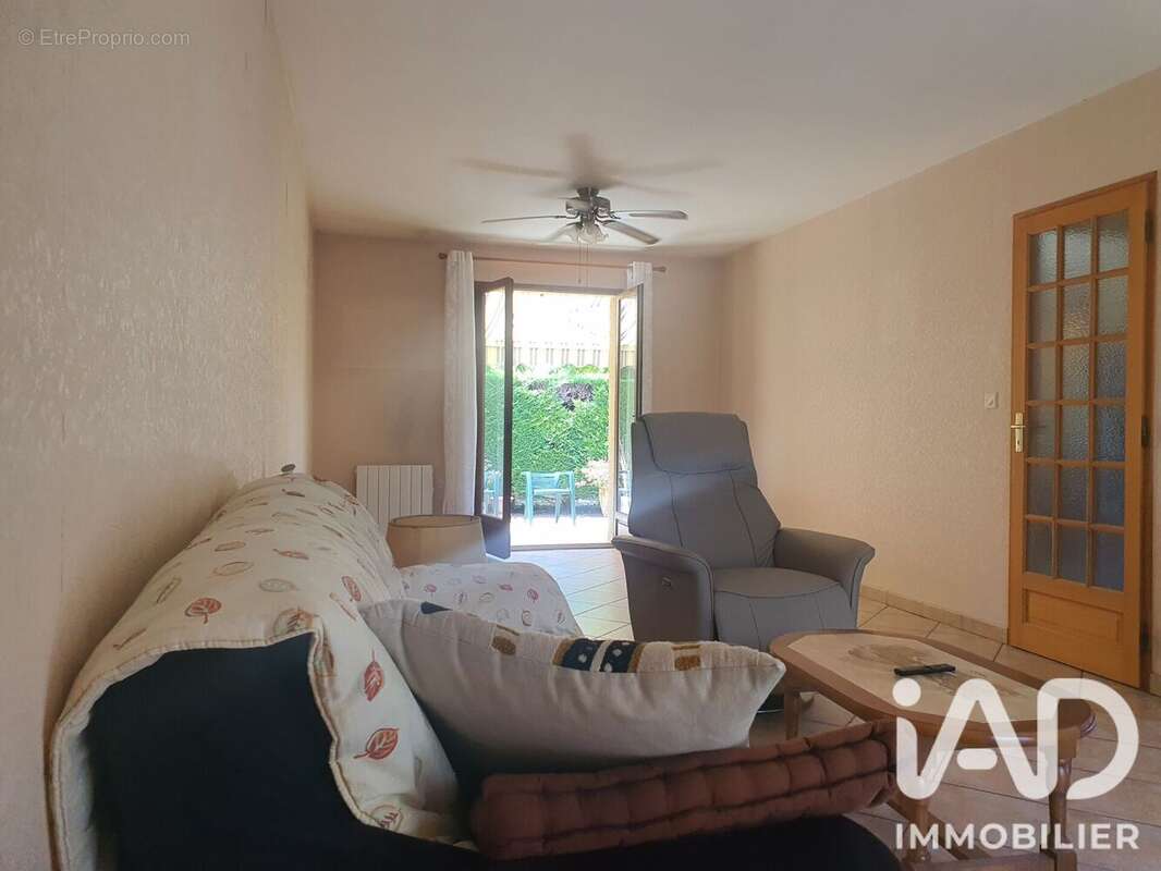 Maison 88 m² à Villeneuve-La-Guyard  - photo 7