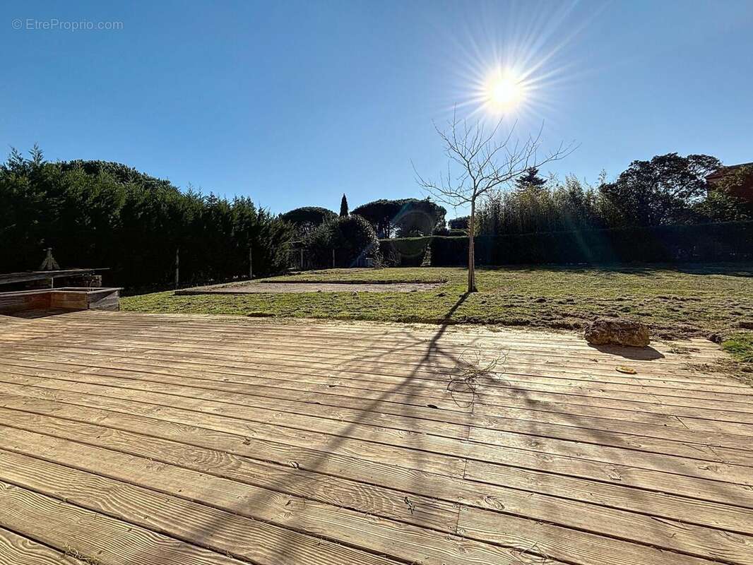 Photo 3 - Maison à ISSEL