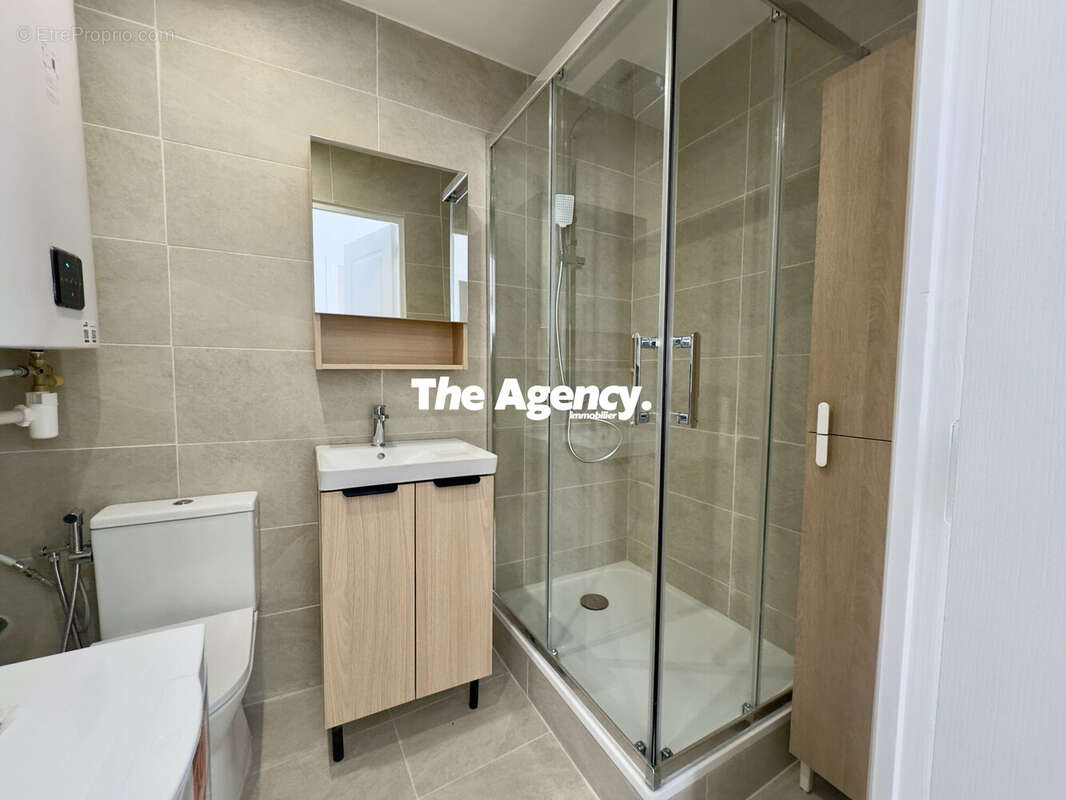 Appartement à MARSEILLE-1E