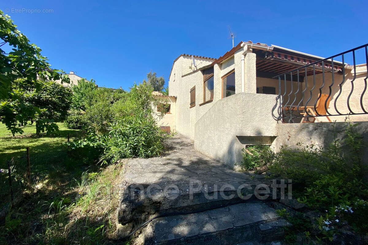 Appartement à VENCE